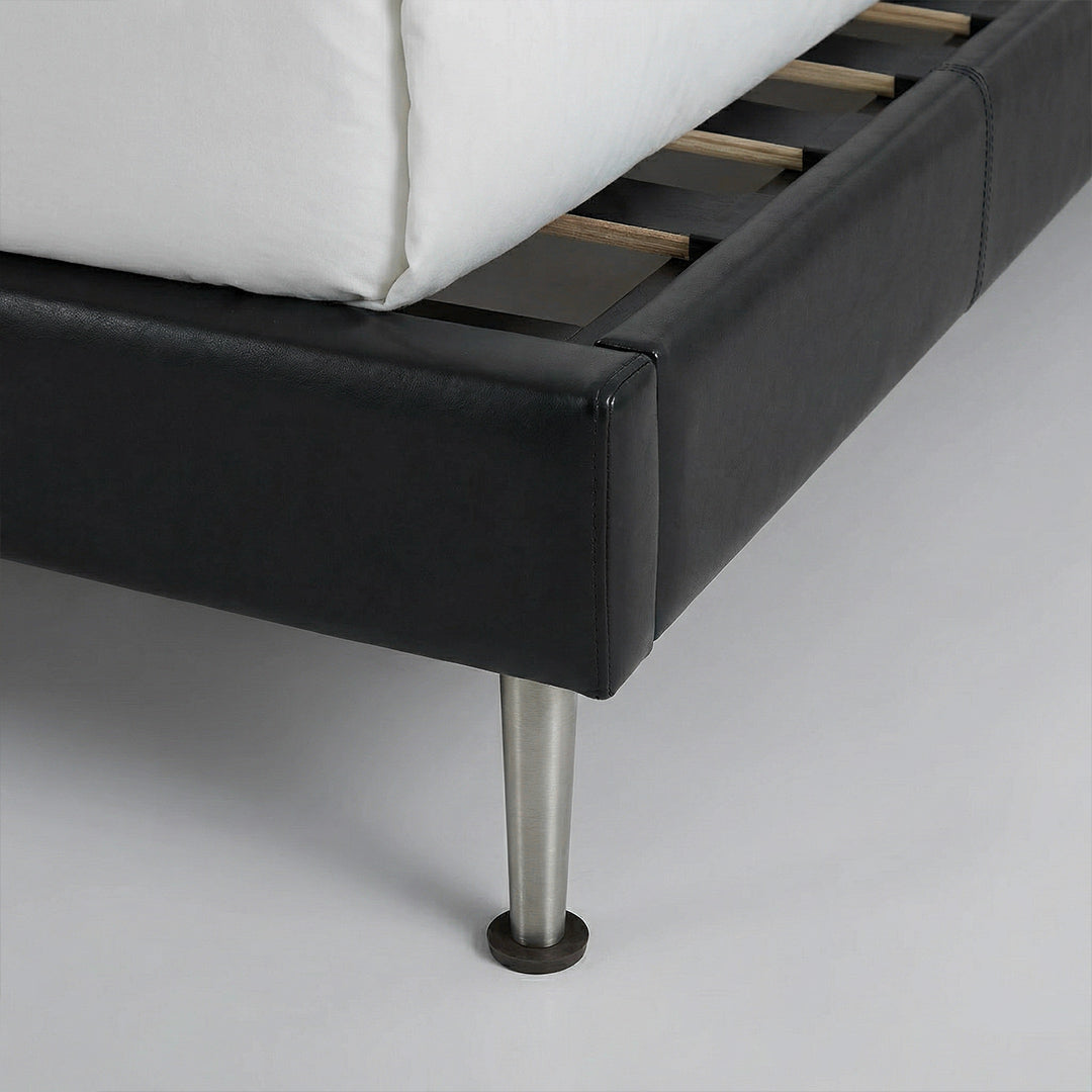 Modern Minimalist Nappa Leather Bed, Retro Black Upholstered Platform Bed with Solid Wood Frame, Queen Size Bed for Bedroom