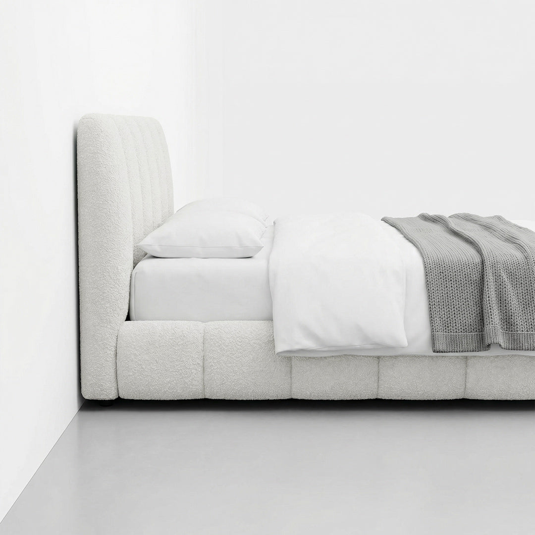 Modern Minimalist Cream Shell Upholstered Bed, Waterproof Chenille Fabric Soft Headboard Bed, Sturdy Solid Wood Slats Noise-Free Double Bed